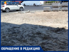 «Раскопали и оставили»: местный житель о ремонте тротуаров на улице Оборонной в Луганске