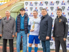 Глава ЛНР побывал на футбольном турнире, посвященном 80-летию Победы
