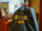 Ветеранам в ЛНР начали вручать денежную помощь ко Дню Победы на дому