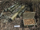 Схрон с огнемётом и боеприпасами нашли в ЛНР