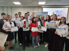 Юные ученые ЛНР привезли с научной конференции в Москве 4 золотых медали