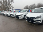 Жителям ЛНР, пострадавшим на производстве, выдали новые Lada Vesta