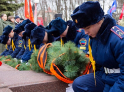 В Луганске почтили память погибших в Афганистане воинов-интернационалистов