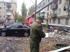 Правоохранители возбудили уголовное дело после взрыва в многоэтажке в Красном Луче ЛНР