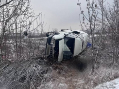 В Новоайдарском районе ЛНР погиб пассажир опрокинутого автомобиля