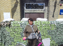 Пенсионерке из Станично-Луганского района ЛНР вернули украденный велосипед