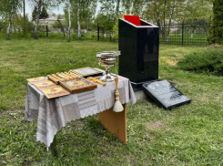 В Свердловске ЛНР открыт мемориал «Миру-Мир Благодатное кольцо»