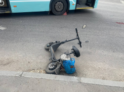 Самокатчик попал под колеса автобуса в Луганске