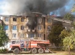 Жуткий пожар на улице Жуковского в Брянке ЛНР: один человек погиб