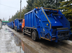 В ЛНР поступило 19 новых мусоровозов