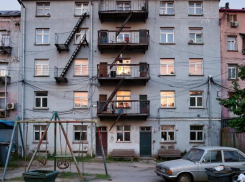 В ЛНР сформировали перечень многоквартирных домов с «признаками аварийности»