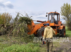 Началась расчистка русла реки Луганчик в Краснодонском районе ЛНР