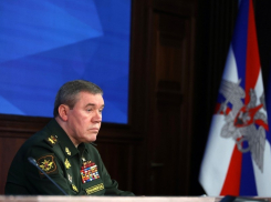 Новости СВО: Герасимов объявил об окончательном освобождении ЛНР, до Славянска и Краматорска остался один рывок