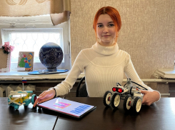 Как желание 14-летней луганчанки побудило «Лидеров России» привезти в ЛНР оборудование для уроков робототехники