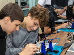 Профессионалитет в ЛНР: новые кластеры откроют в строительстве и агросекторе