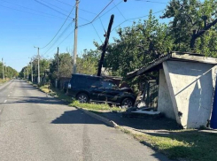 Водитель внедорожника насмерть сбил двух пешеходов в Свердловском районе ЛНР