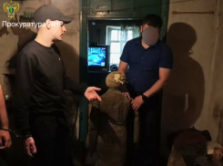 Эстонец обвинил свою возлюбленную из ЛНР в насилии и поджог ей хозяйственные постройки с автомобилем