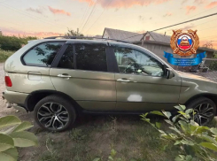 В Свердловске ЛНР водитель BMW бросила раненых пассажирок и скрылась