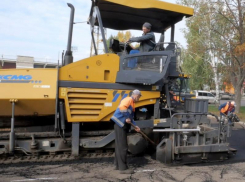 Дорожники Луганска отремонтировали почти 5,5 тысяч квадратных метров магистралей города 