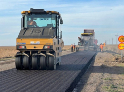 В ЛНР досрочно начали ремонт дорог, запланированный на 2024 год 