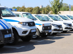 88 новых служебных автомобилей получила полиция в ЛНР