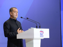 При поддержке «Единой России» в новых регионах восстановили более 250 предприятий 