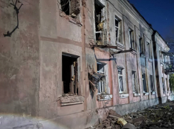 Ночью ВСУ атаковали жилой дом в Свердловске ЛНР