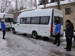 Девять новых автобусов передали в Марковку ЛНР