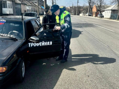 Луганских водителей предупредили об аресте за повторную езду с нарушениями тонировки