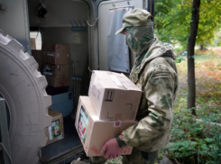 «Народный фронт» передал в Свердловск гуманитарную помощь военнослужащим ЛНР