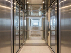 До 2030 года заменят все непригодные лифты в ЛНР