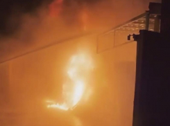 После ночной атаки по Старобельску загорелась АЗС, двое ранены, поражен объект энергоснабжения