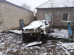 На дорогах ЛНР за выходные пострадали восемь человек