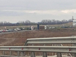 В ЛНР сообщают об очередях на пунктах пропуска