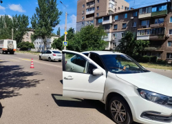 В Алчевске ЛНР водитель Lada Granta сбил подростка на «зебре»