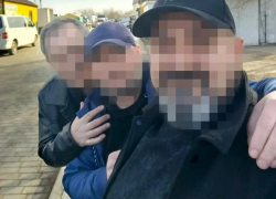 Миграционный конвейер: как в ЛНР незаконно легализовали мигрантов
