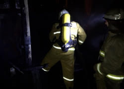 В Луганске произошло возгорание нежилого дома