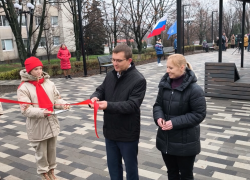 Сердце Брянки ЛНР преобразилось: новая территория у мемориала «Землякам нашим…»