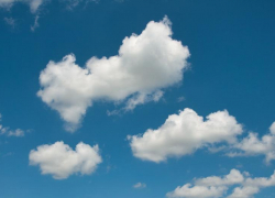 Осень не сдаётся: в Луганске до +14 и без дождей