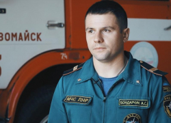 Он вытащил маленькую девочку из разрушенного дома: рассказ пожарного Первомайска о работе в самом обстреливаемом городе ЛНР 