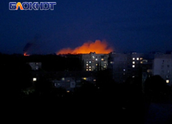 Луганск обстреляли кассетными боеприпасами, на месте «прилета» пожар