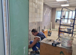 Волгоградцы завершают ремонт будущего Центра занятости Станично-Луганского района 