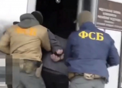 «Сливали» СБУ местоположение российских войск: сотрудники ФСБ задержали в ЛНР пособников киевского режима