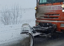 Воздержаться от дальних поездок из-за непогоды призвали водителей в ЛНР