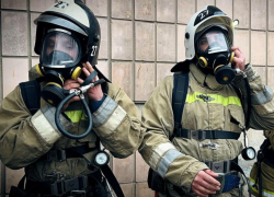 «Они - пожарный «спецназ»: как проходят тренировки сотрудники газодымозащитной службы МЧС ЛНР