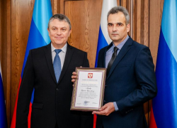 Благодарностью президента отметили водителя подстанции скорой помощи №1 Луганска