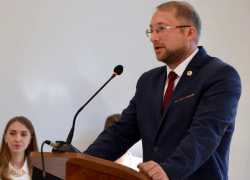 На новое оборудование школ искусств в ЛНР выделили 420 миллионов рублей