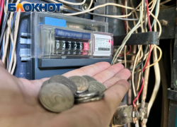 Как жителям Луганска и ЛНР передать показания счётчиков за электроэнергию по телефону 