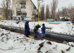 Непогода не помешала работе Татарстанских специалистов по ремонту теплопровода в Лисичанске ЛНР 