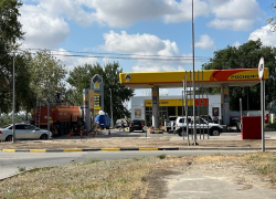 На границе с ЛНР в Ростовской области наблюдается дефицит бензина
